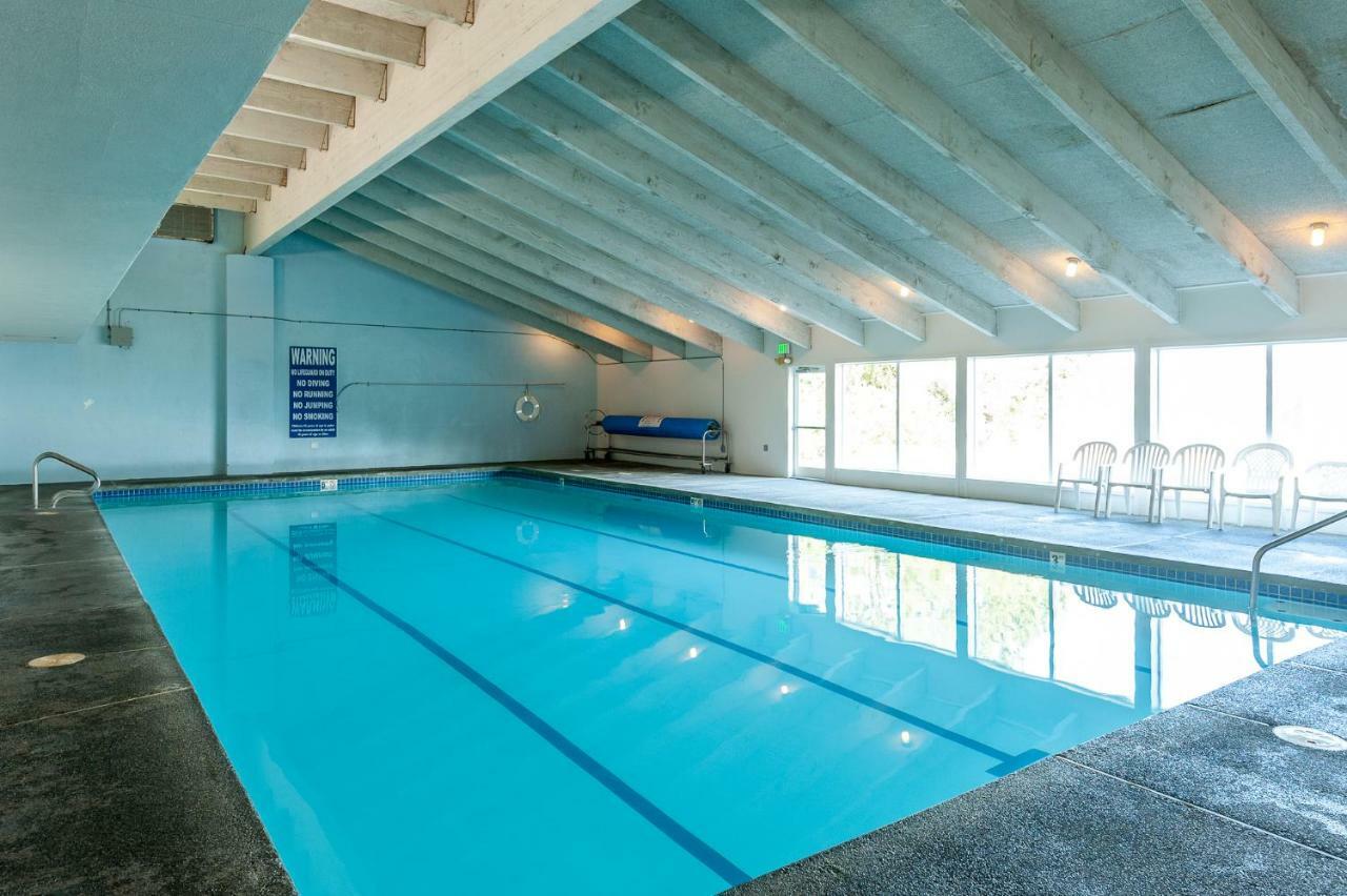 Апартаменты Oceanview Escape At Birch Bay With Indoor Pool & Hot Tub Блейн Экстерьер фото